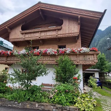 Apartment Haus Wechselberger *