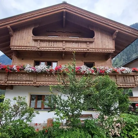 Apartment Haus Wechselberger *