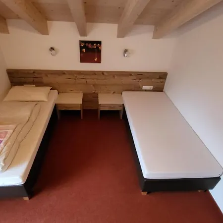 Apartment Haus Wechselberger *